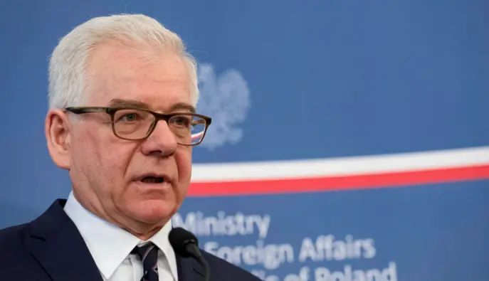 Украина выиграла: экс-глава МИД Польши раскритиковал решение Навроцкого Экс-глава МИД Польши Яцек Чапутович критикует решение Навроцкого в отношении Зеленского