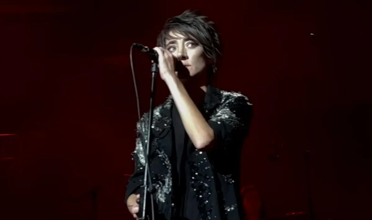 alt