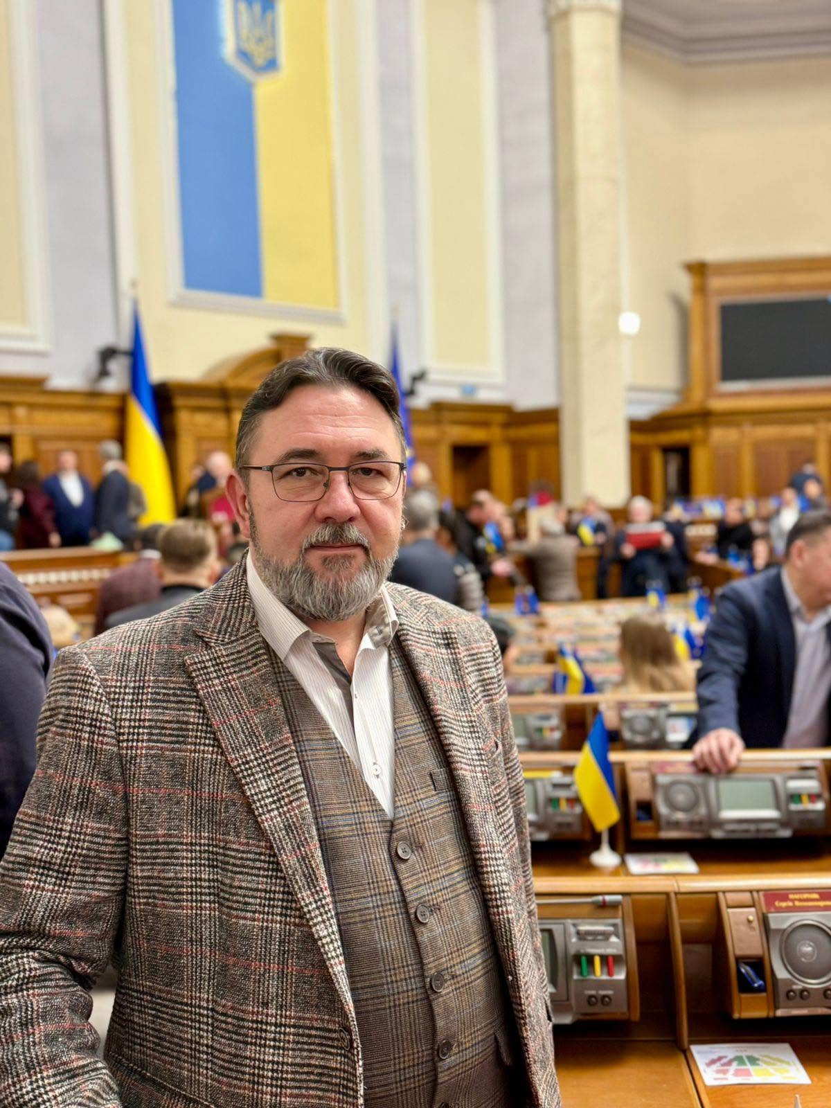 Депутат Микита Потураєв у сесійній залі Верховної Ради