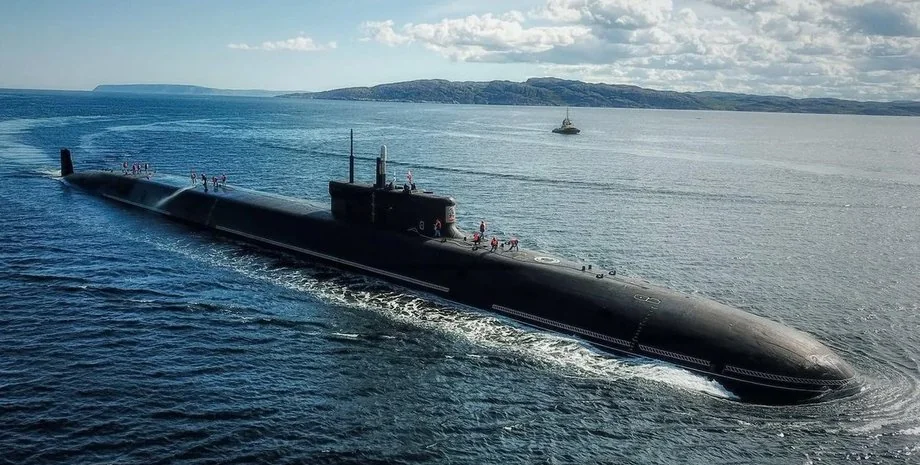 Підводний човен S-70 Galerna ВМС Іспанії на морі під час походу