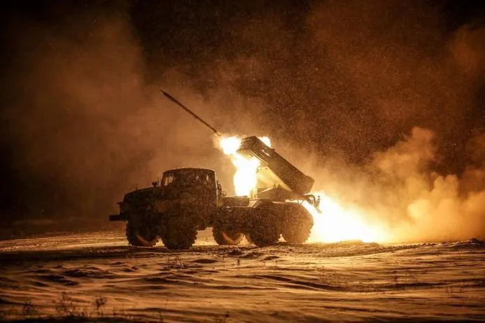 РСЗВ окупантів веде вогонь на Оріхівському напрямку вночі