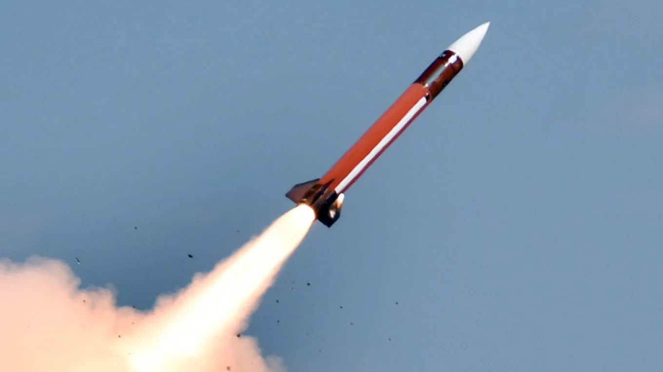 Ракета PAC-2 GEM-T для Patriot: более быстрый вариант для Украины Ракета PAC-2 GEM-T комплекса Patriot во время запуска