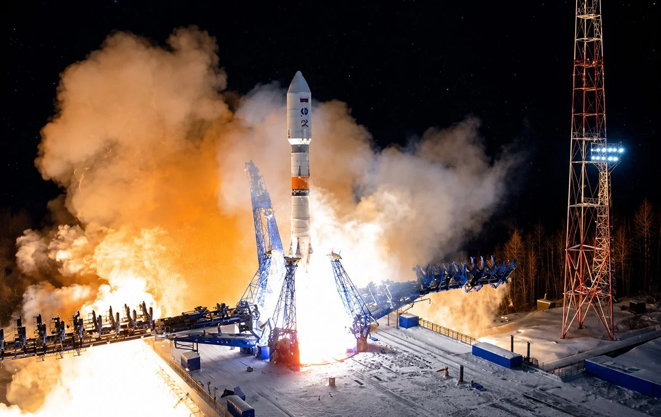 Россия готовится к запуску спутников «Рассвет» как аналога Starlink Ночной старт ракеты с Плесецка для спутников Рассвет как аналога Starlink