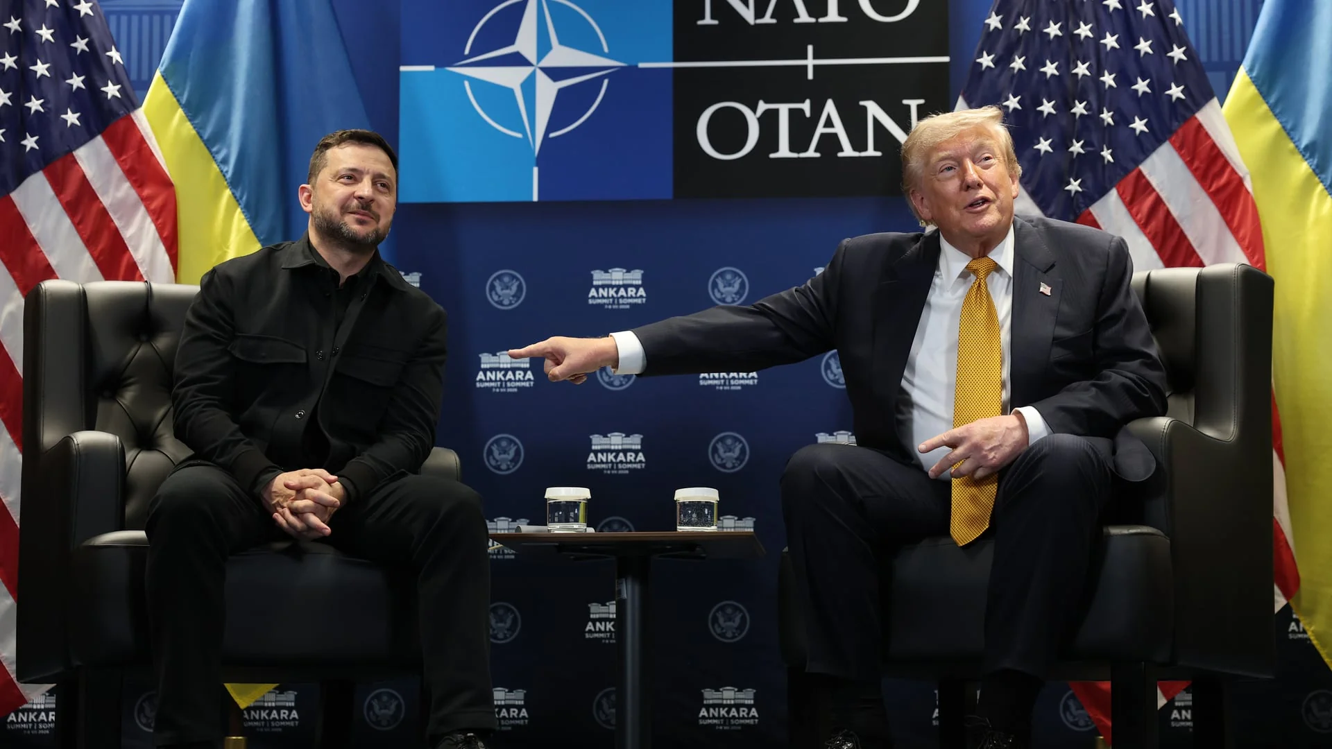 Трамп: дедлайна для мира в Украине нет Дональд Трамп и Владимир Зеленский на саммите НАТО в Анкаре